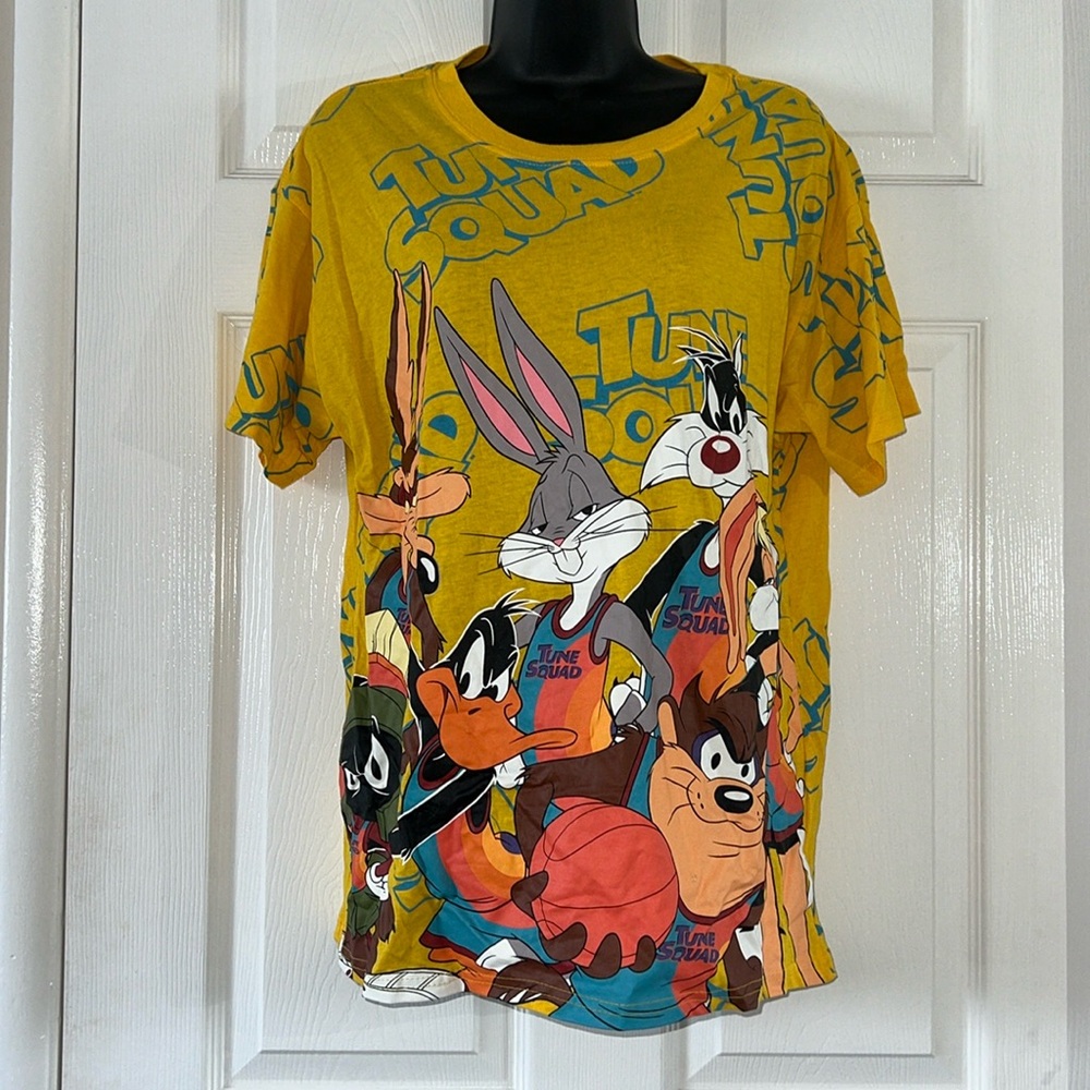 Space Jam Medium Graphic Tee EUC
